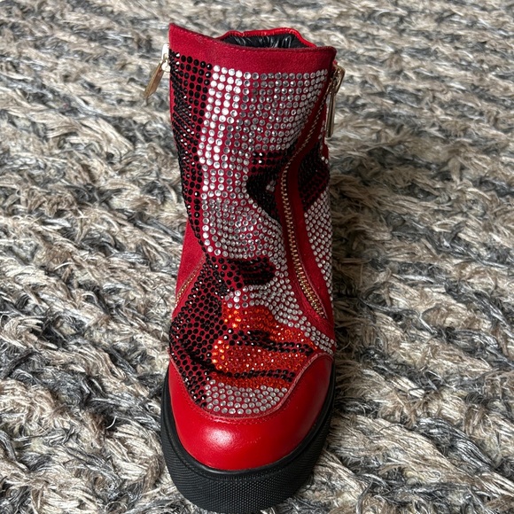 Giuseppe Zanotti Red and Black Crystal Embellished Sneakers - Picture 7 of 15